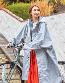 商品01 AH-100 HIGH PONCHO DXセクションに遷移