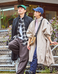 商品02 AH-101 CYCLE MODE HIGH PONCHO EXセクションに遷移