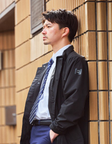 商品04 AH-300 3LAYER SOUTIEN COLLAR COATセクションに遷移